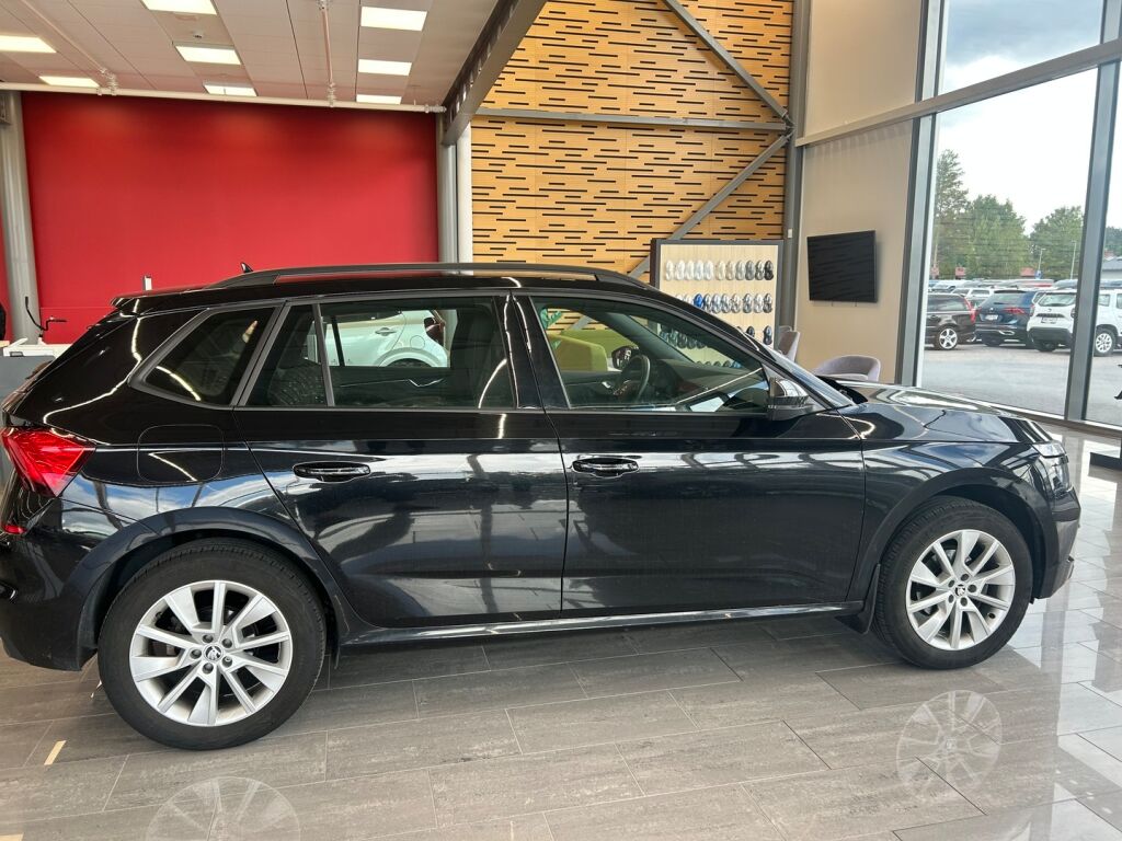 Skoda Kamiq 2020 Musta