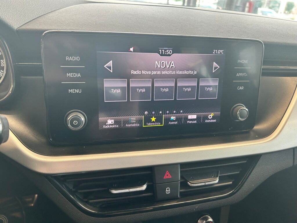 Skoda Kamiq 2020 Musta