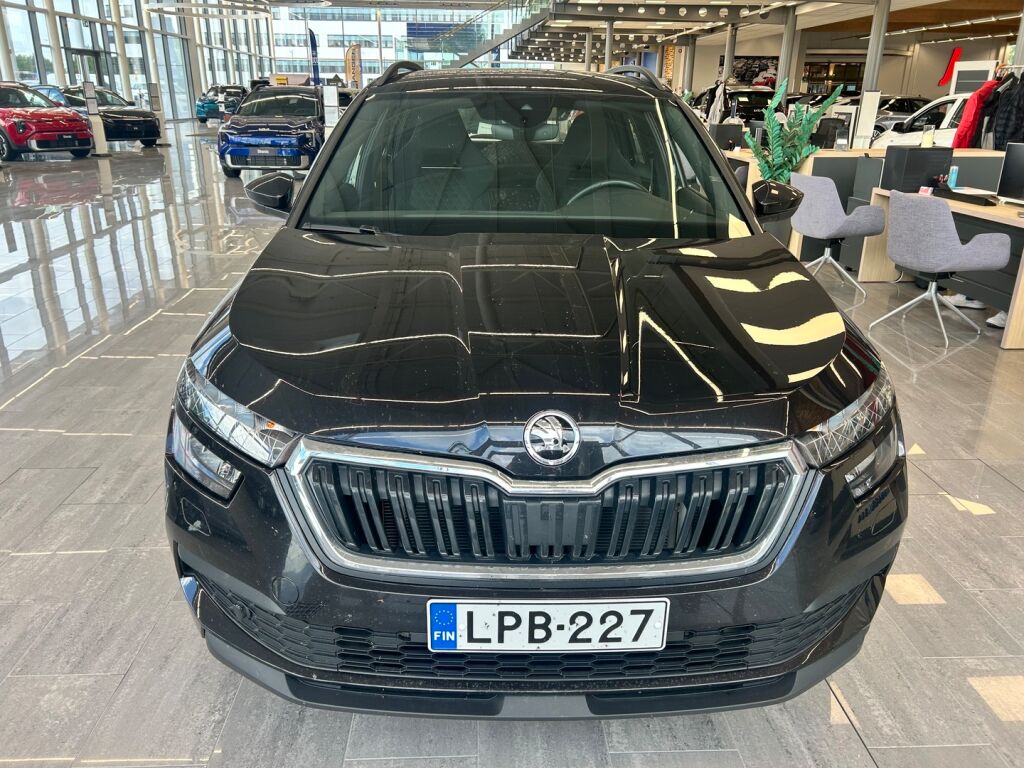 Skoda Kamiq 2020 Musta