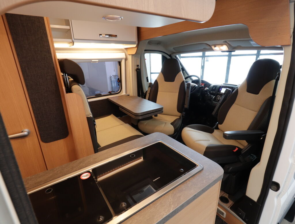 Weinsberg CaraBus 600 2020 Valkoinen