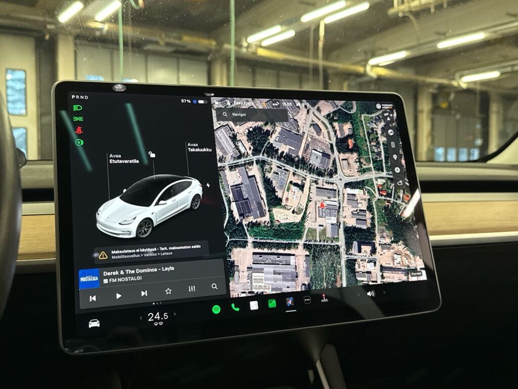 Tesla Model 3 2020 Valkoinen