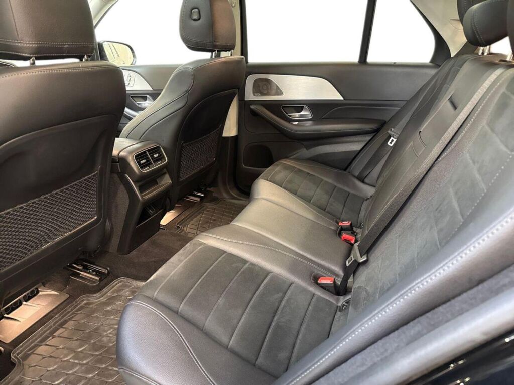 Mercedes-Benz GLE 2021 Musta