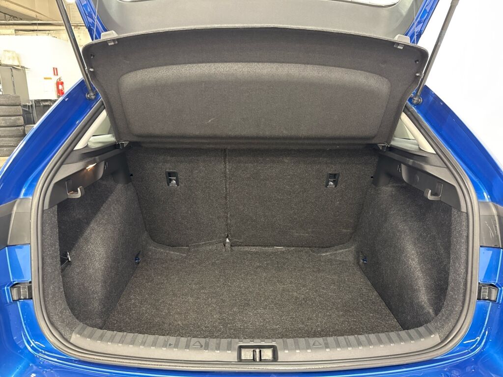 Skoda Scala 2020 Sininen