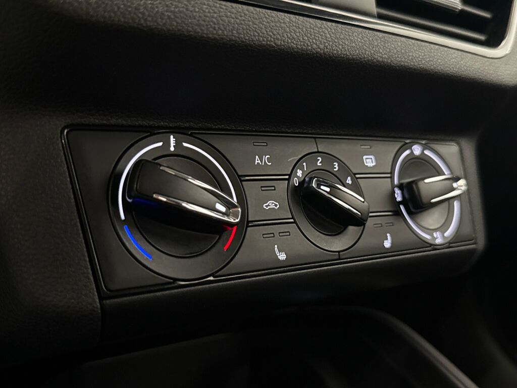 Skoda Scala 2020 Sininen