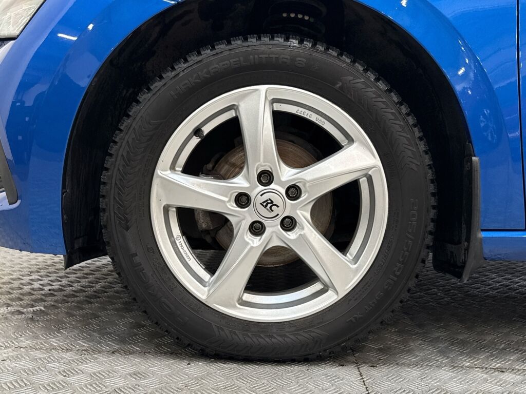 Skoda Scala 2020 Sininen