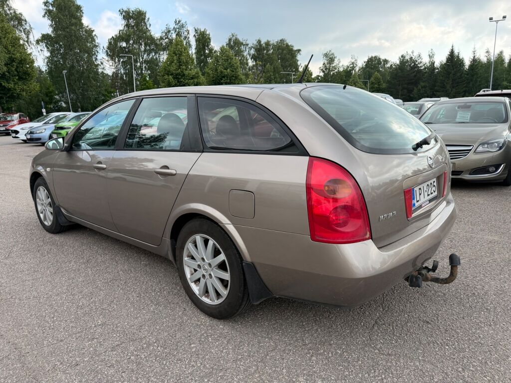 Nissan Primera 2005 Ruskea (beige)