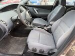 Nissan Primera 2005 Ruskea (beige)