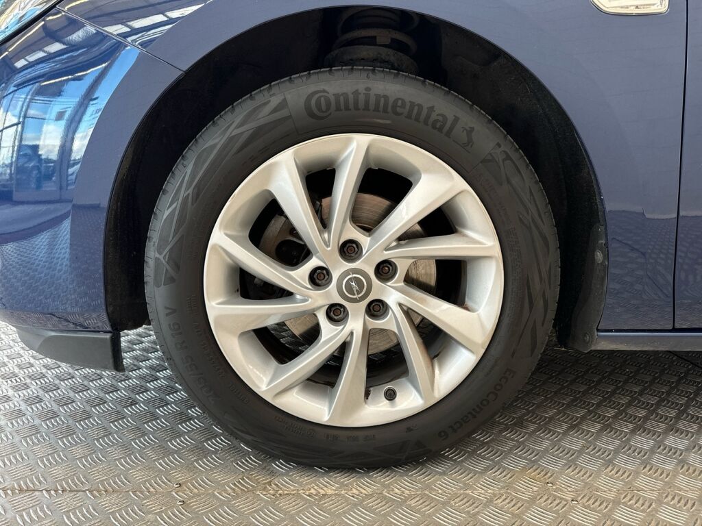 Opel Astra 2020 Sininen