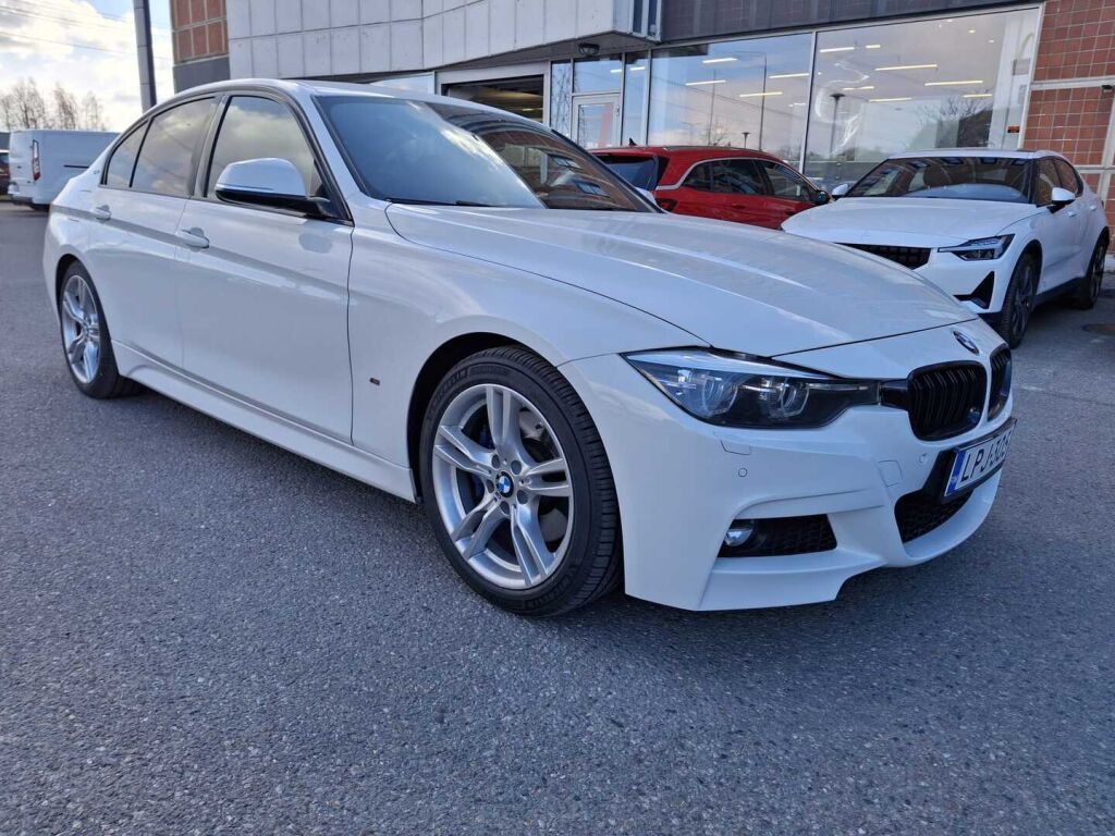 BMW 330 2018 Valkoinen