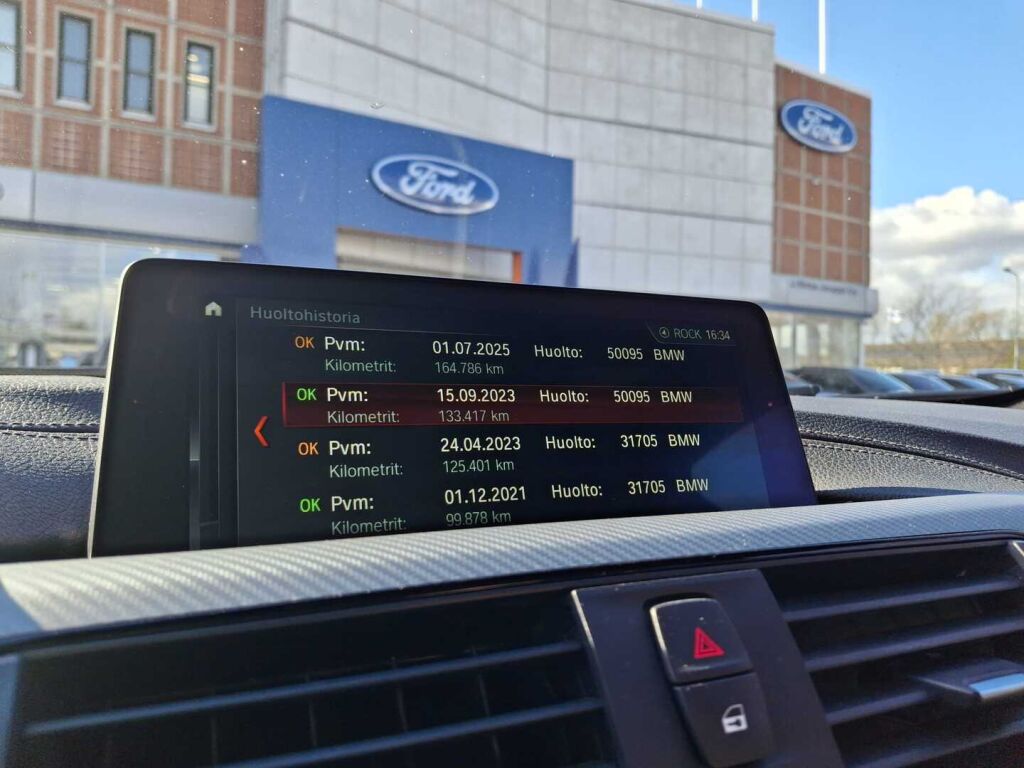 BMW 330 2018 Valkoinen