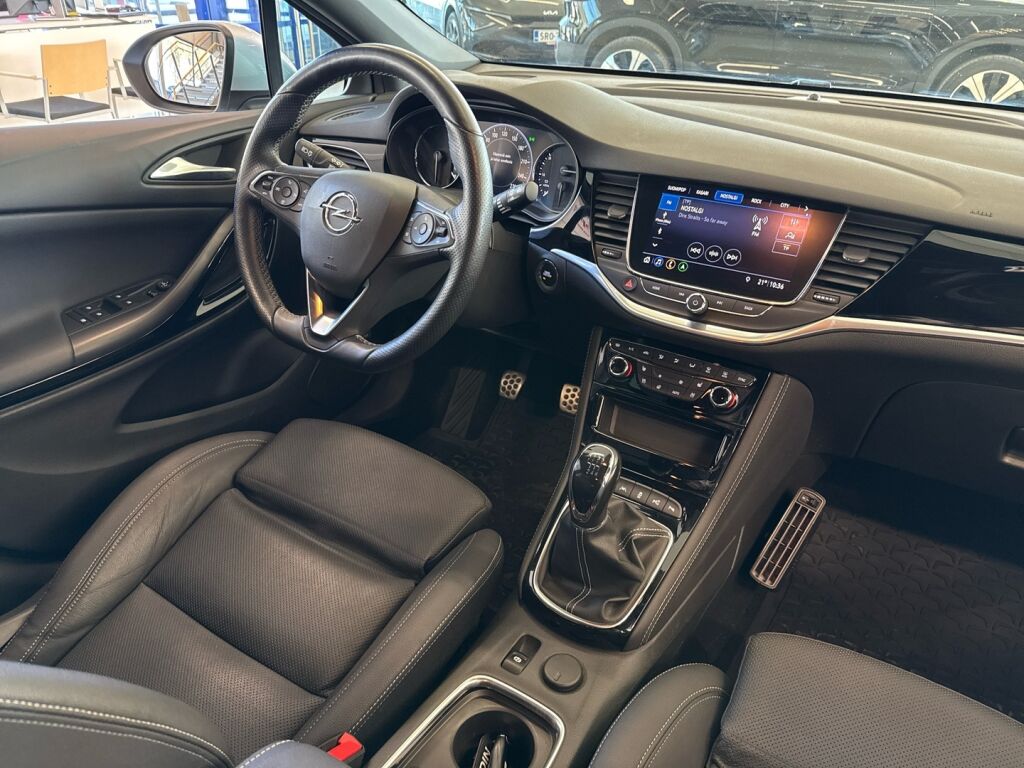 Opel Astra 2021 Hopea