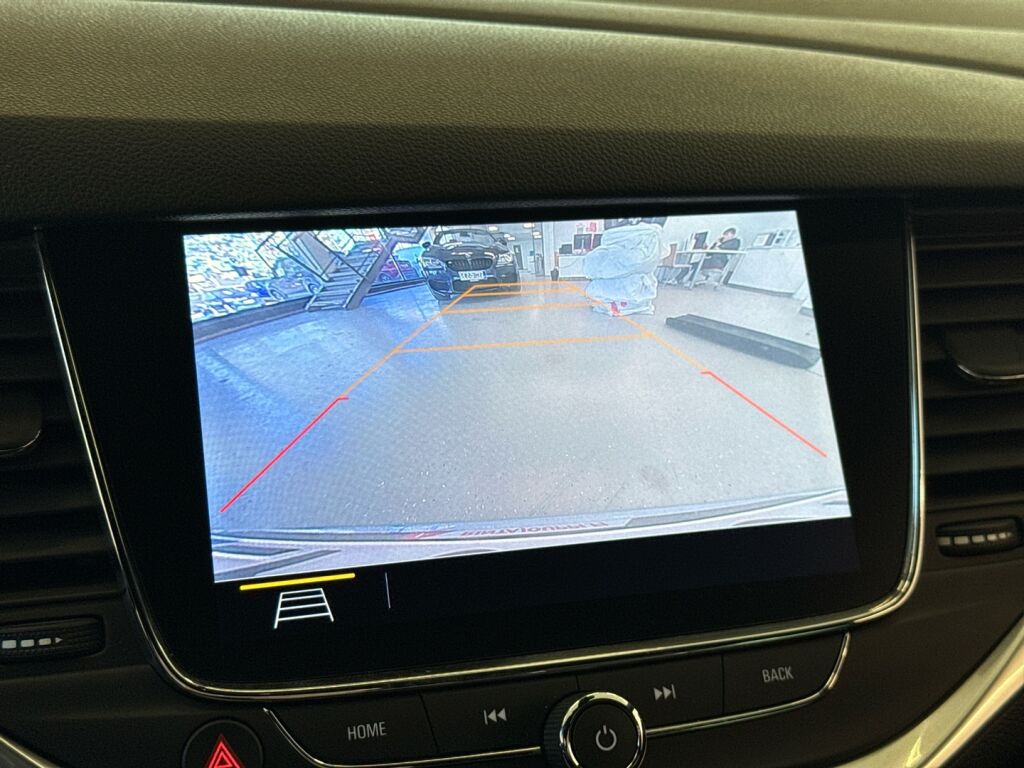 Opel Astra 2021 Hopea