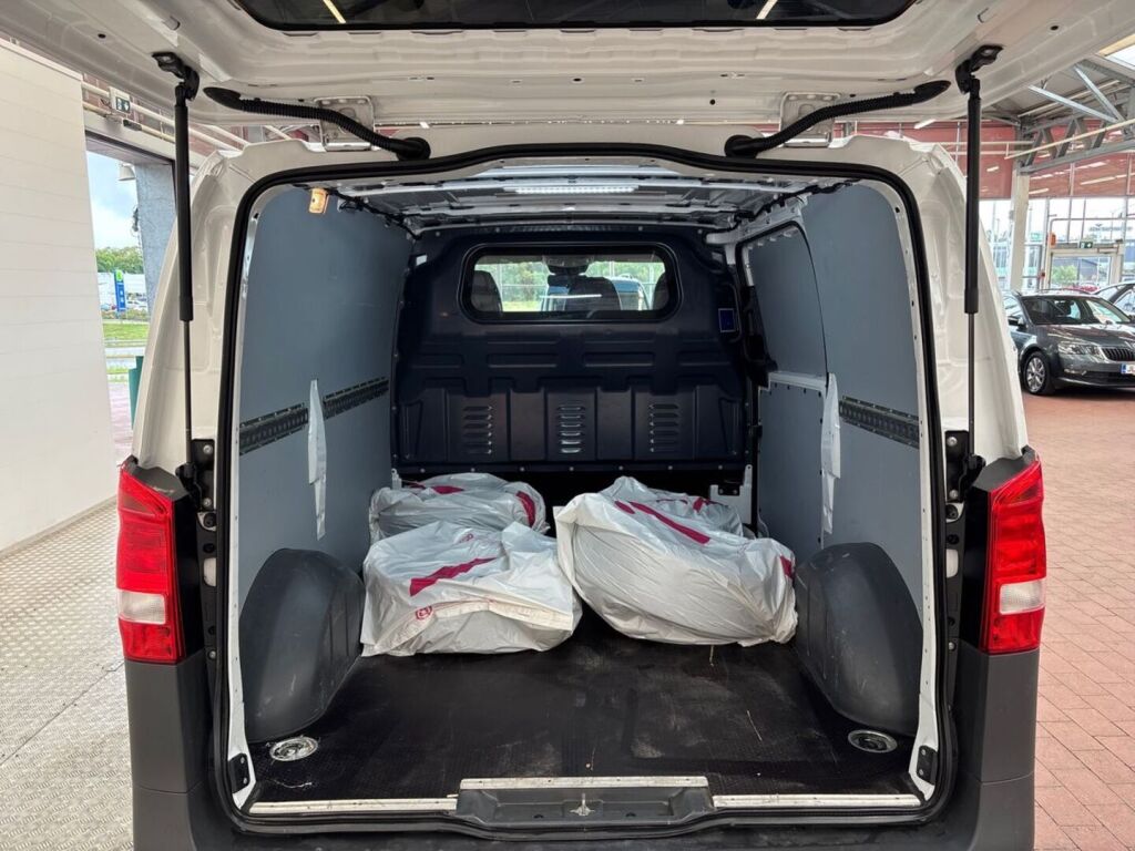 Mercedes-Benz Vito 2021 Valkoinen