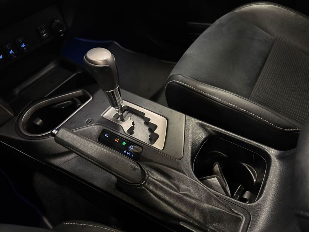 Toyota RAV4 2016 Valkoinen