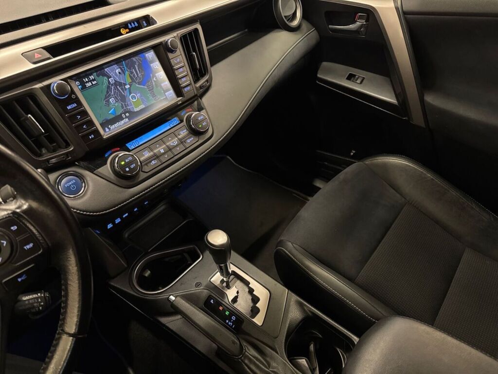 Toyota RAV4 2016 Valkoinen