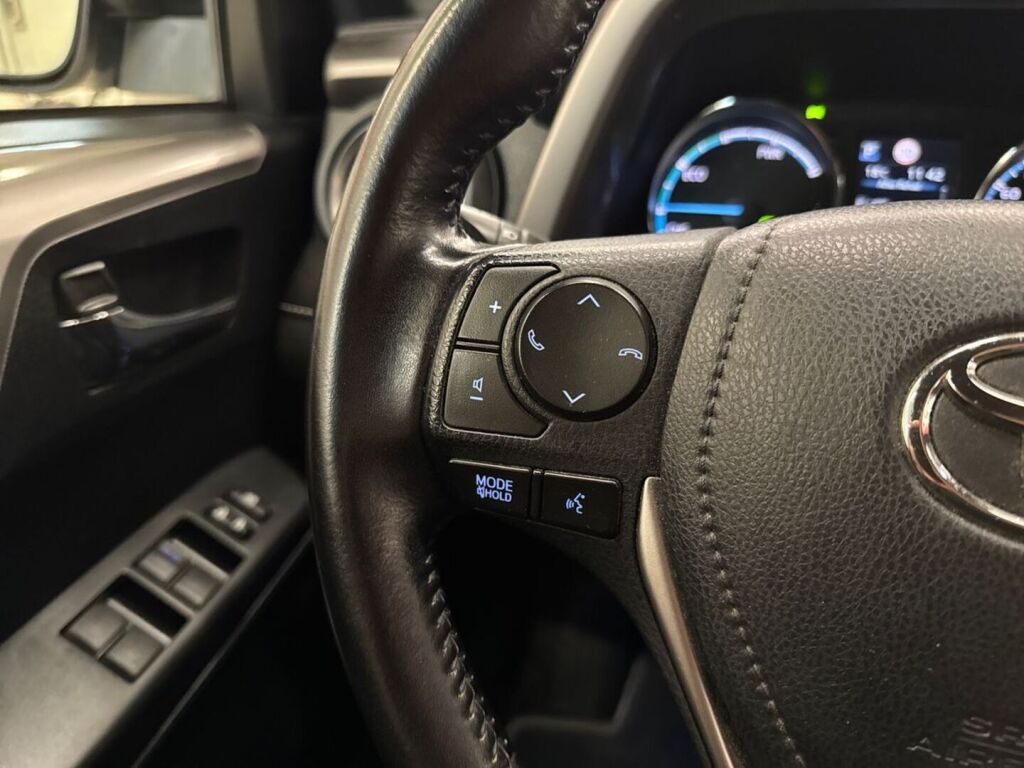 Toyota RAV4 2016 Valkoinen