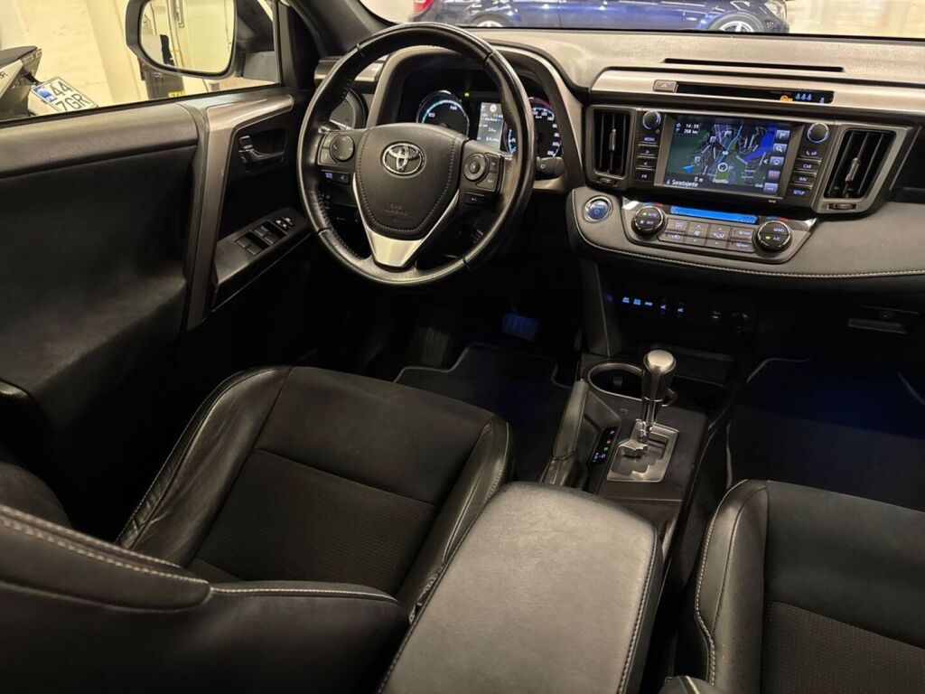 Toyota RAV4 2016 Valkoinen