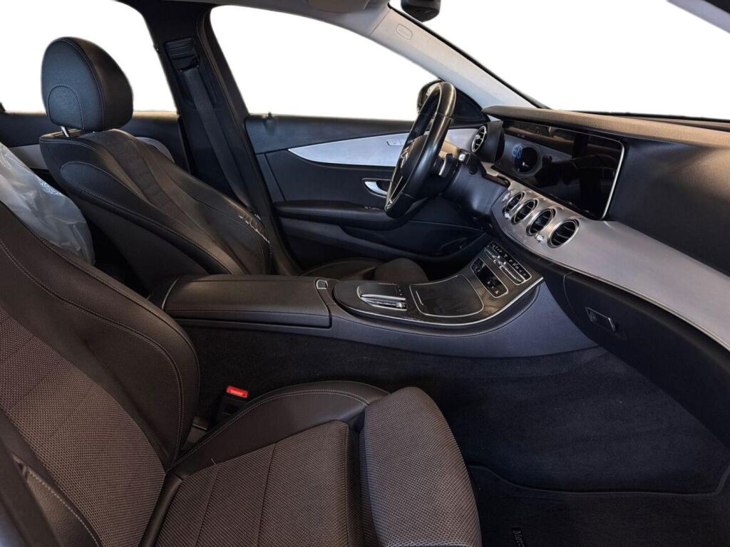 Mercedes-Benz E 2021 Valkoinen