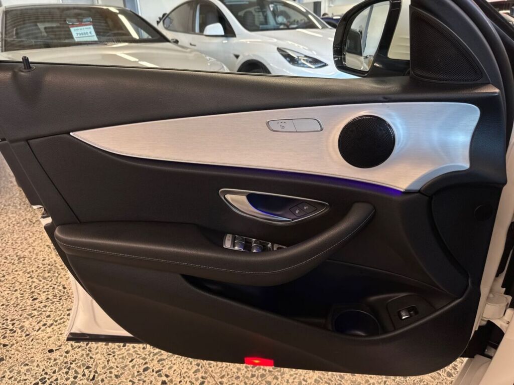Mercedes-Benz E 2021 Valkoinen