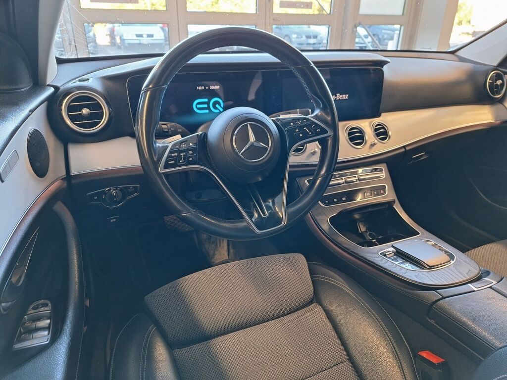 Mercedes-Benz E 2021, photo 4/5