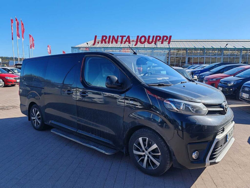 Toyota Proace Verso 2020 Musta