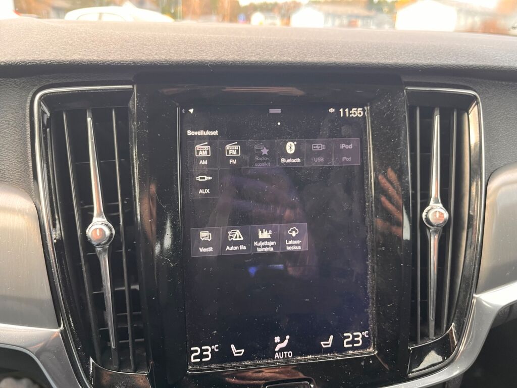 Volvo V90 2017 Musta