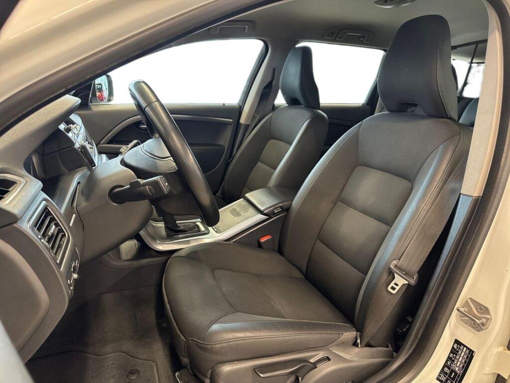 Volvo XC70 2016 Valkoinen