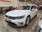 Volkswagen Passat 2016 Valkoinen