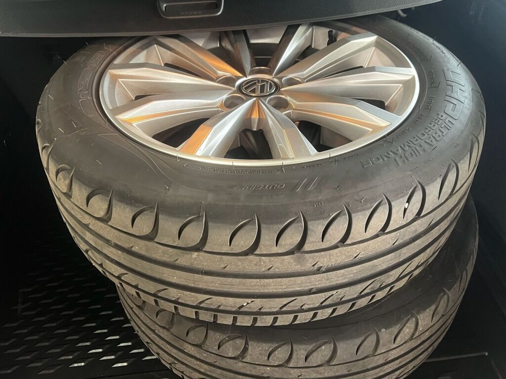 Volkswagen Passat 2018 Valkoinen