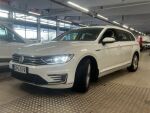 Volkswagen Passat 2018 Valkoinen