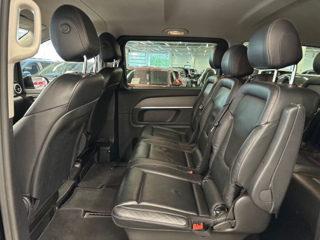 Mercedes-Benz V 2015 Musta