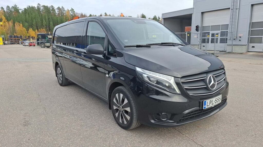 Mercedes-Benz Vito 2021 Musta