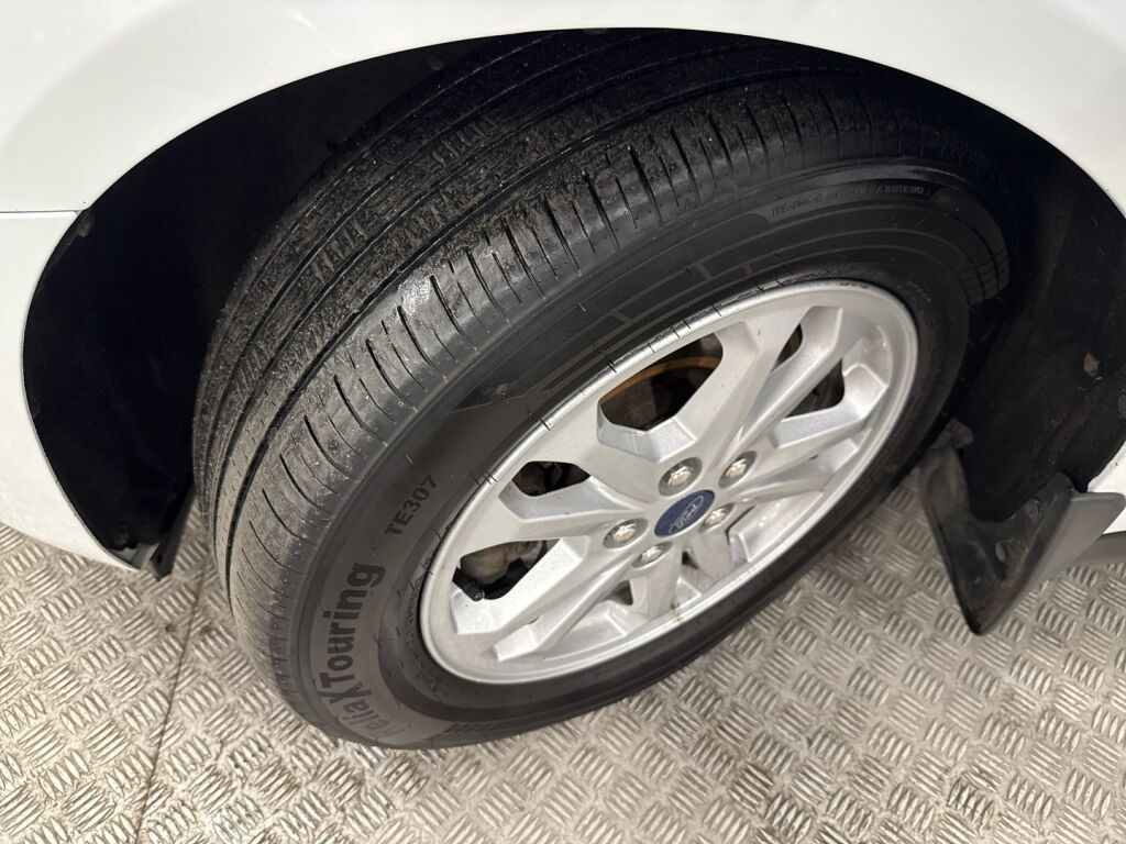 Ford Transit Connect 2020 Valkoinen