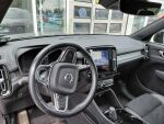 Volvo XC40 2021 Musta