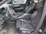 Volvo XC40 2021 Musta