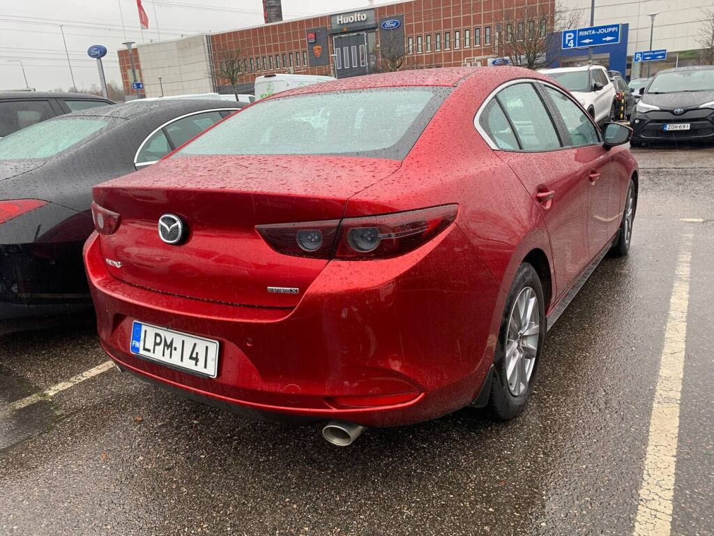 Mazda Mazda3 2021 Punainen