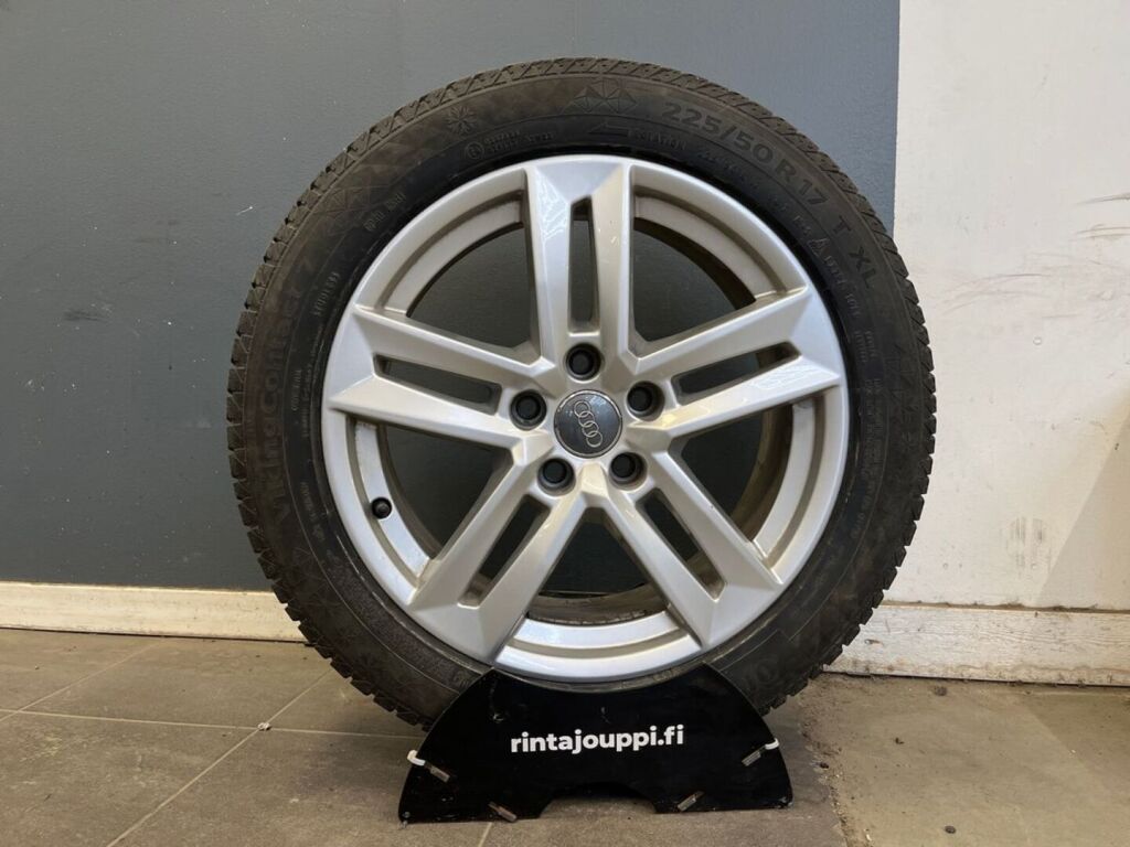 Audi A4 2021 Musta