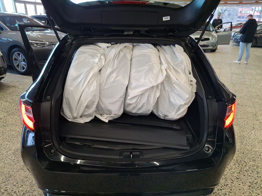 Toyota Corolla 2019 Musta