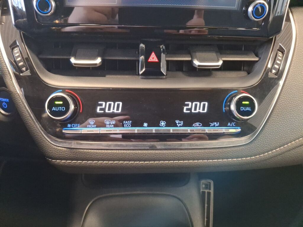 Toyota Corolla 2019 Musta