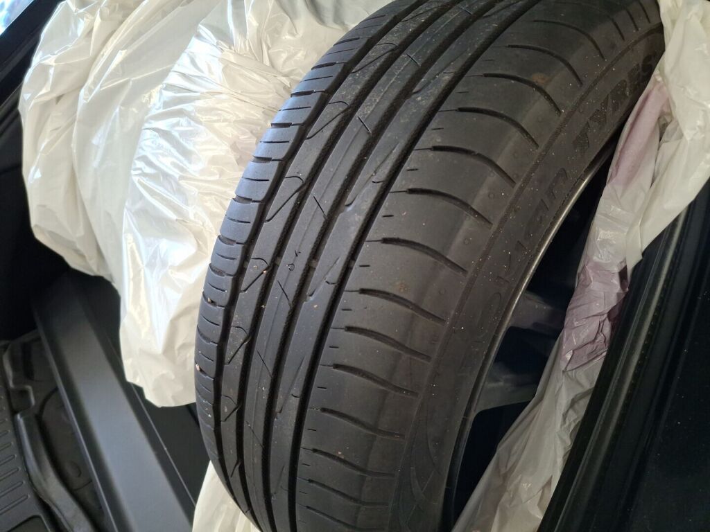 Toyota Corolla 2019 Musta