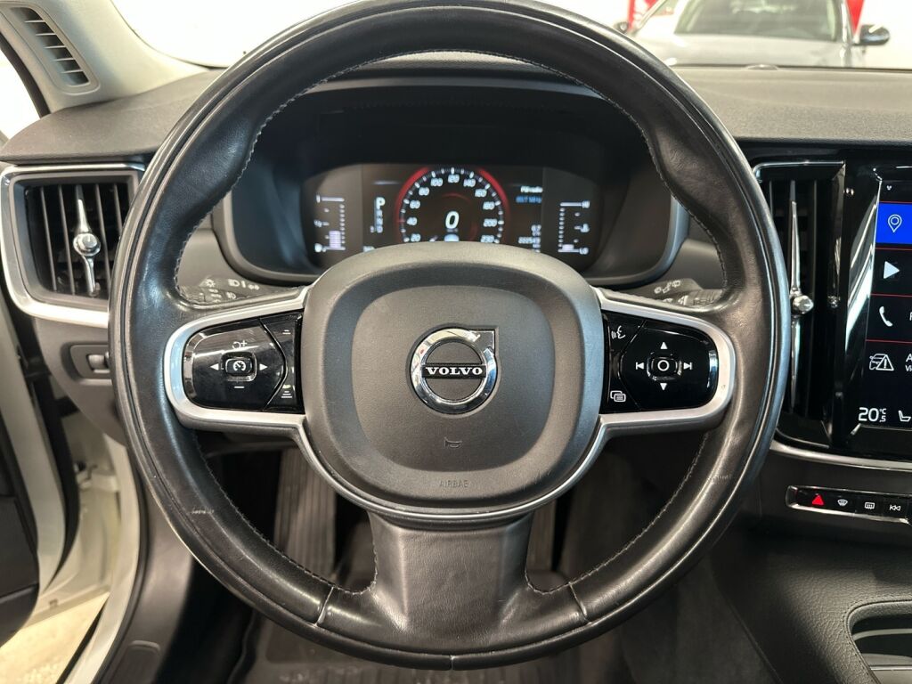 Volvo V90 2018 Valkoinen