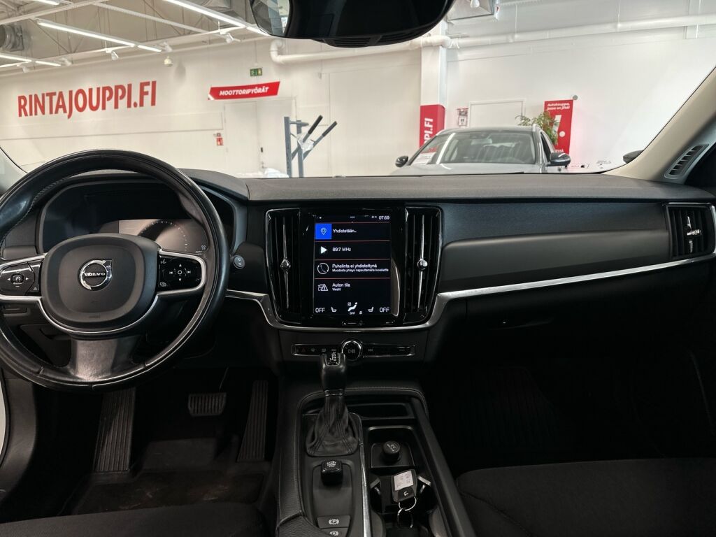 Volvo V90 2018 Valkoinen