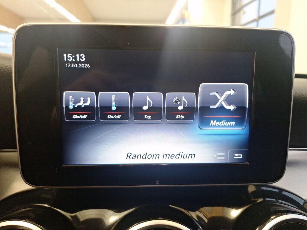 Mercedes-Benz C 2017 Musta