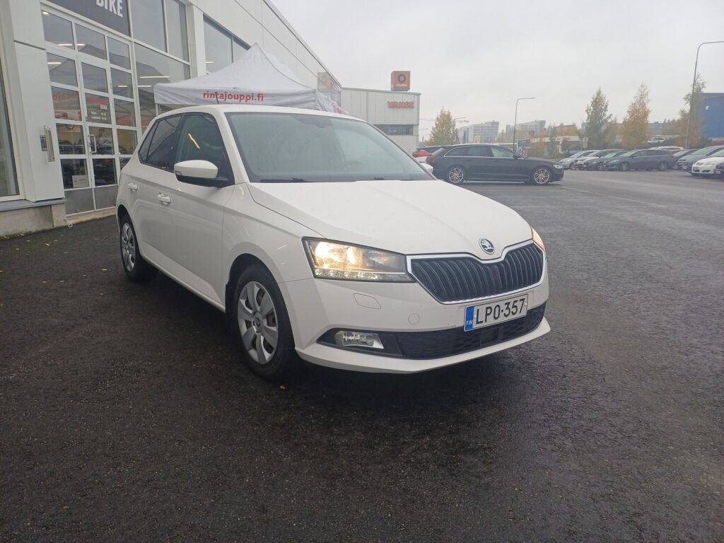 Skoda Fabia 2021 Valkoinen
