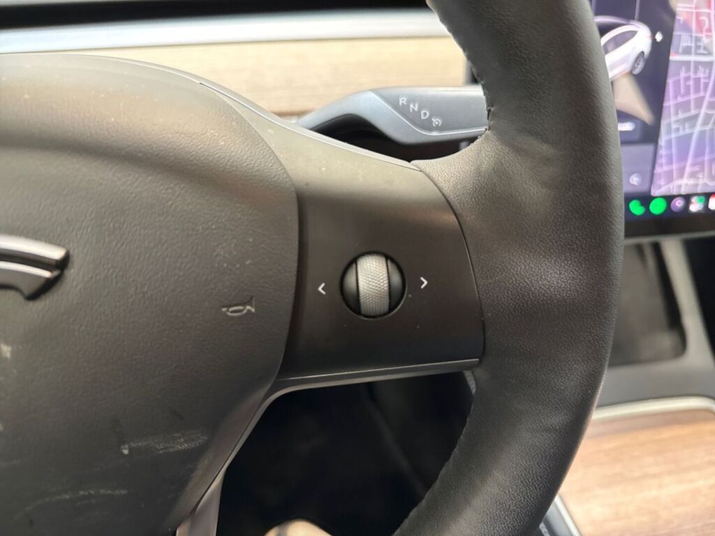 Tesla Model 3 2021 Valkoinen