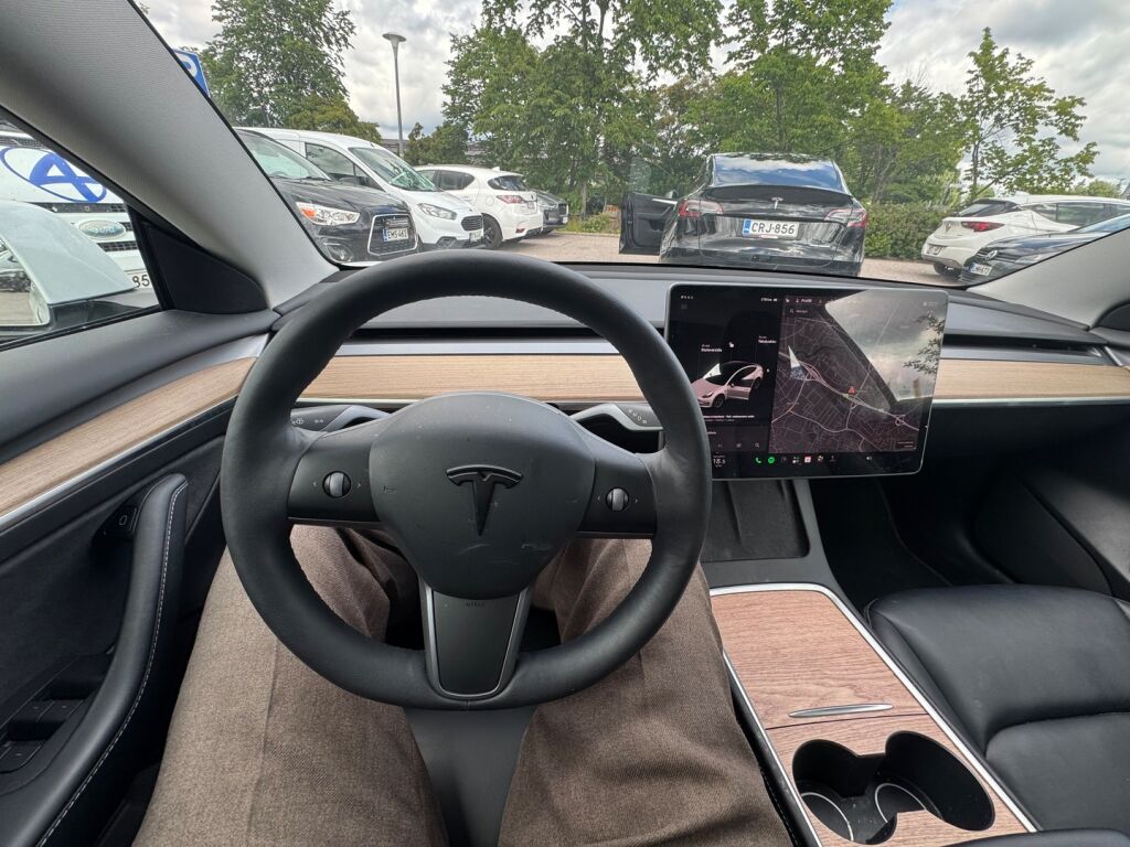Tesla Model 3 2021 Valkoinen