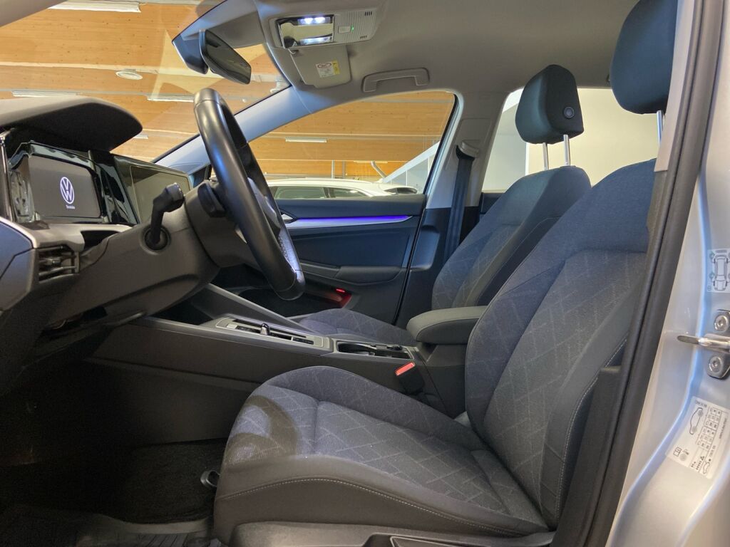 Volkswagen Golf 2021 Hopea