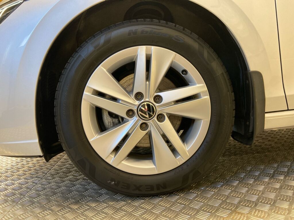 Volkswagen Golf 2021 Hopea