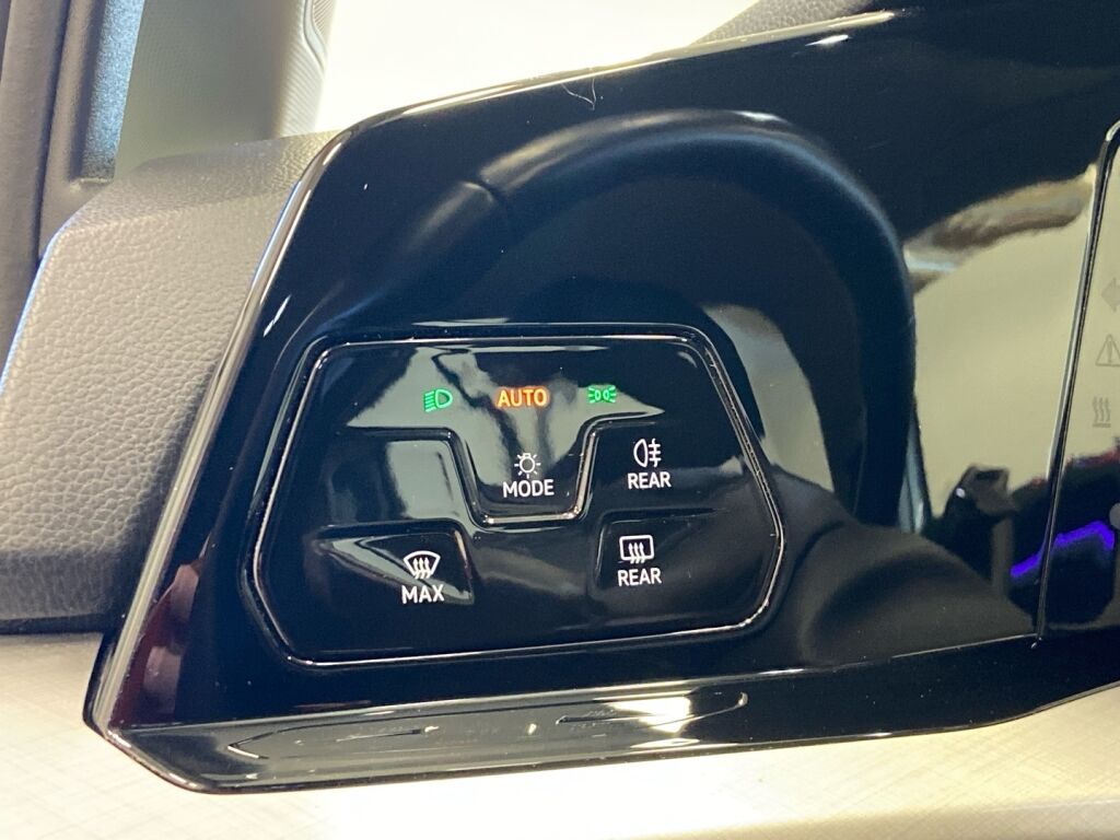 Volkswagen Golf 2021 Hopea