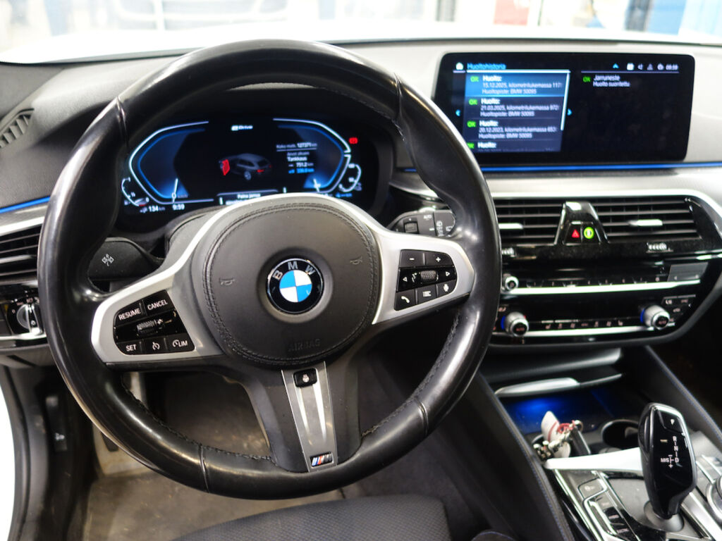 BMW 530 2021 Valkoinen